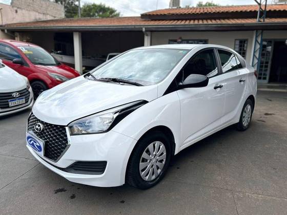 HYUNDAI HB20S 1.0 COMFORT PLUS 12V FLEX 4P MANUAL